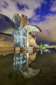 Illuminated Guggenheim Museum, architect Frank O. Gehry, Bilbao, Basque Country, Spain