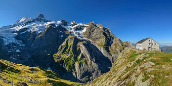 Panorama with Glecksteinhütte and Schreckhorn and Upper Grindelwald Glacier in the background, Glecksteinhütte, Bernese Oberland, UNESCO World Natural Heritage Swiss Alps Jungfrau-Aletsch, Bernese Alps, Bern, Switzerland