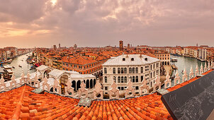 Grand Canal and Rialto Bridge from the roof terrace &quot;Tedeschi&quot; in Venice, Panorama, Veneto, Italy