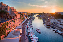Historischer alter Hafen, erhöhte Ansicht, Ciutadella, Menorca, Balearen, Spanien