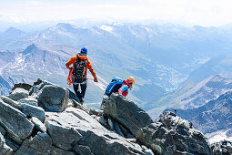  Austria, East Tyrol, Kals, Großglockner, descent from the summit via normal route 