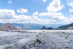  Austria, East Tyrol, Kals, Großglockner, descent over glacier 