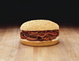 Roast Beef Sandwich on Sesame Seed Roll