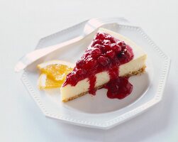 Cheesecake mit Himbeersauce