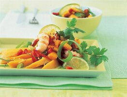 Salat-Tropen-Mix mit Garnelen und Mango,(E)