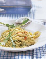 Spaghetti mit Rucola-Pesto 