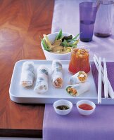 Vegetarisch, Reispapier-Röllchen und Thai-Curry, Gazpacho