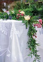 Flower garland as table decoration