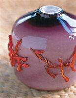 Vase in Korallenoptik, Glaskunst, close-up