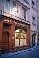 Bouchon Café des Fédérations in Layon in Frankreich, außen