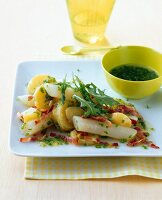 Spargel-Kartoffel-Salat. 