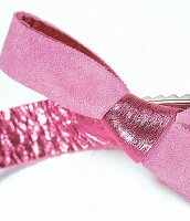 Haarspange, Schleife aus Leder in, pink, Studio, Freisteller