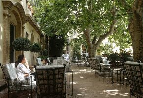 Im Garten des Hotels "Villa Gallici" in Aix-en-Provence