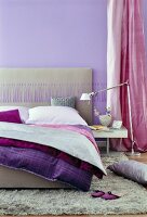 Bedroom in shades of purple