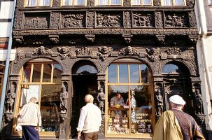 Facade of old half-timbered Krummelsches house, Wernigerode, Germany