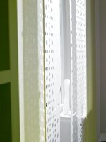 Fenster, Flächenvorhang grün-weiß 