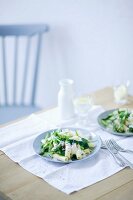 Rigatoni with an asparagus and spinach medley