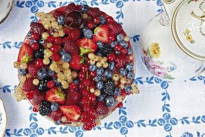 Joghurt-Beerenmousse-Torte 