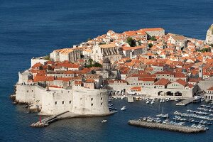 Kroatien: Blick auf Dubrovnik, Alt- stadt, Meer, Luftaufnahme