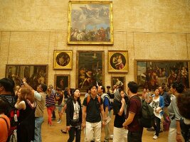 Paris: Louvre, Museum, Ausstellungs- raum