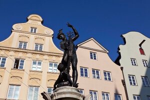 Augsburg: Maximilianmuseum, Moritzplatz, Merkurbrunnen