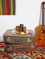 Koffer, alt, Platzteller, Gitarre, Teelichthalter