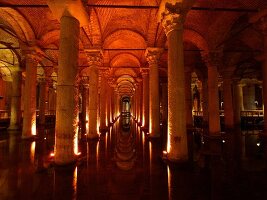 Istanbul: Byzanz, Cisterna Basilica, Versunkener Palast, Yerebatan Sarayi