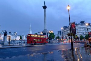 London, Trafalgar Square, St Martin- in-the-Fields, Nelson's Column