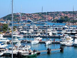 Sardinien, Nordostküste, Costa Smeralda, Hafen von Porto Cervo