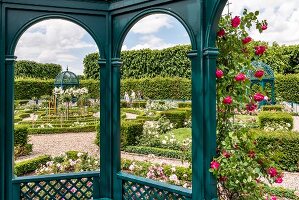 Hannover, Schloss Herrenhausen, Herrenhäuser Gärten, Rosen, Pavillon