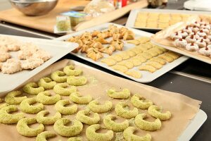 Plätzchen backen, auf Backblech