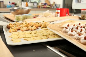 Plätzchen backen, auf Backblech