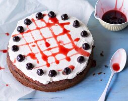 Amarena cake with amarena cherries and cream
