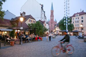 Deutschland, München, Wiener Platz, Dämmerung