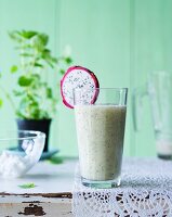 White Dragon: a smoothie made with dragon fruits, grapes and mint