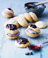 Blueberry whoopies with poppyseeds