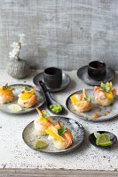 Sushi-Würfel mit Garnelen