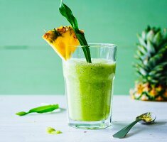 A spring smoothie made with pineapple and wild herbs