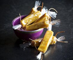 Caramels with passion fruit as a gift