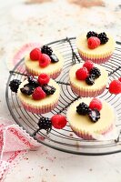 Blackberry and cream cheese tartlets with lime