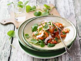 Papaya salad with turkey and watercress