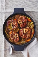 Ossobuco mit Gemüse im Schmortopf