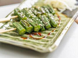 Okra skewers with sesame seeds