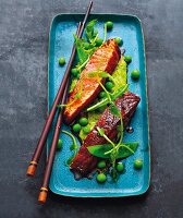 Teriyaki salmon with pea guacamole