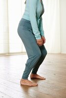 Falsche Körperhaltung (Qigong): Knie nach vorne schieben