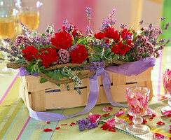 Spoke Basket with Pink (Rose), Lavandula (Lavender)