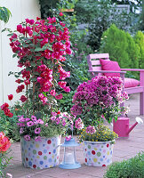 Spice up white tubs with oilcloth