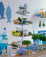 Before-and-after kitchen with maritime decoration