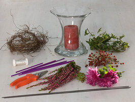 Lantern with wreath of ivy, broom heather and peddigree cane (1/4)