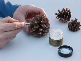 Pine cone with gold leaf gilding (2/4)